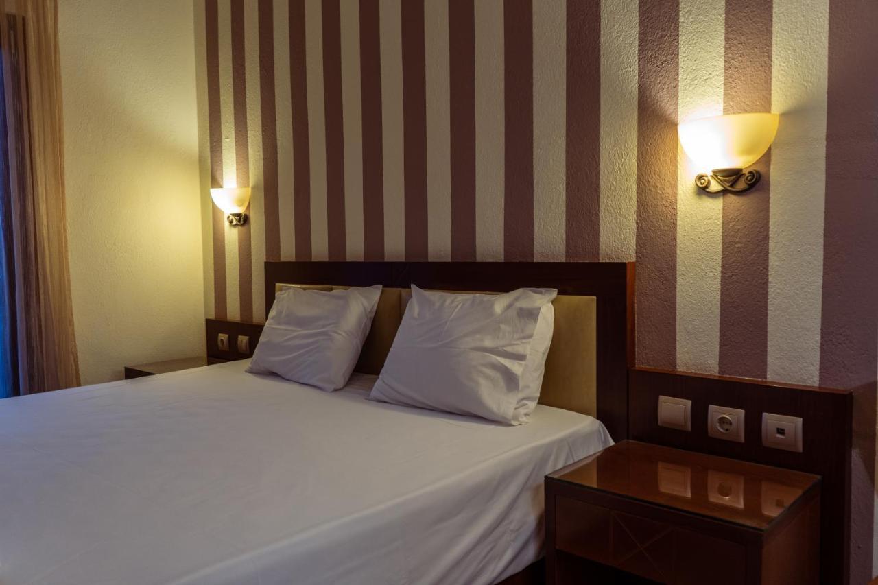 Hotel Zeus Áfitosz Kültér fotó
