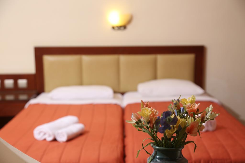 Hotel Zeus Áfitosz Kültér fotó