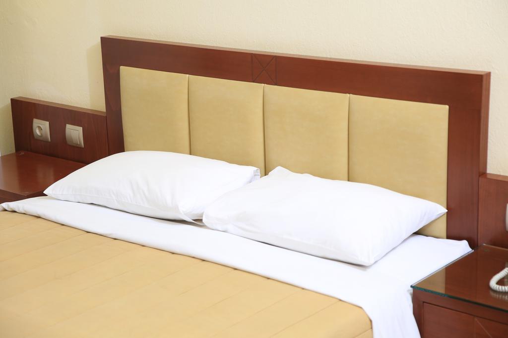 Hotel Zeus Áfitosz Kültér fotó