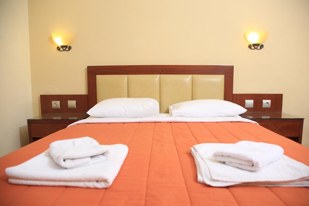 Hotel Zeus Áfitosz Kültér fotó